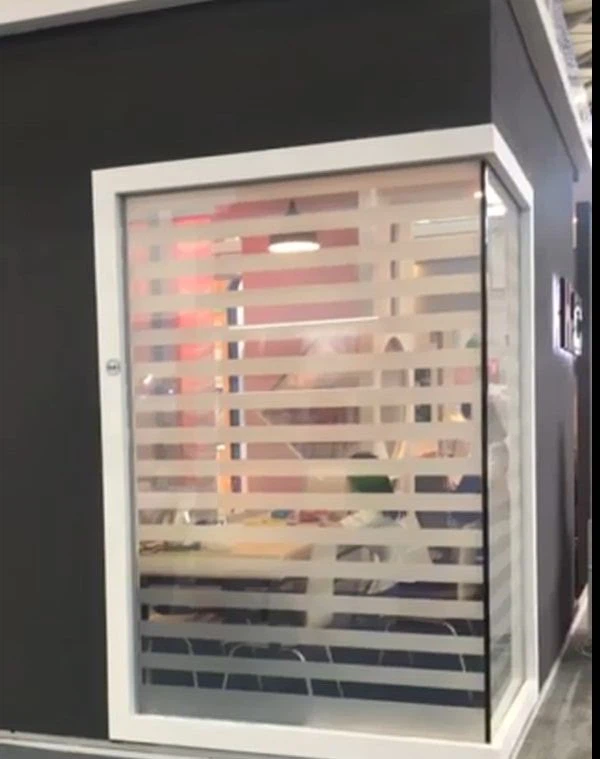 Vidre commutable intel ligent persiana